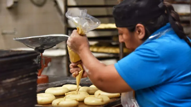 Elaboración-de-Rosca-de-Reyes-en-Durango 
